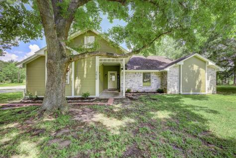 2816 County Road 163 Alvin TX 77511