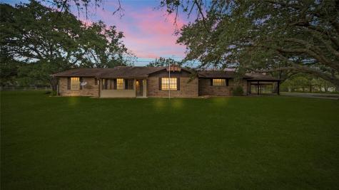 17410 Mcdonald Road Alvin TX 77511