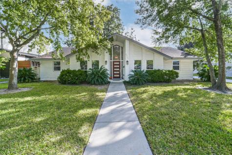 5731 Grape Street Houston TX 77096