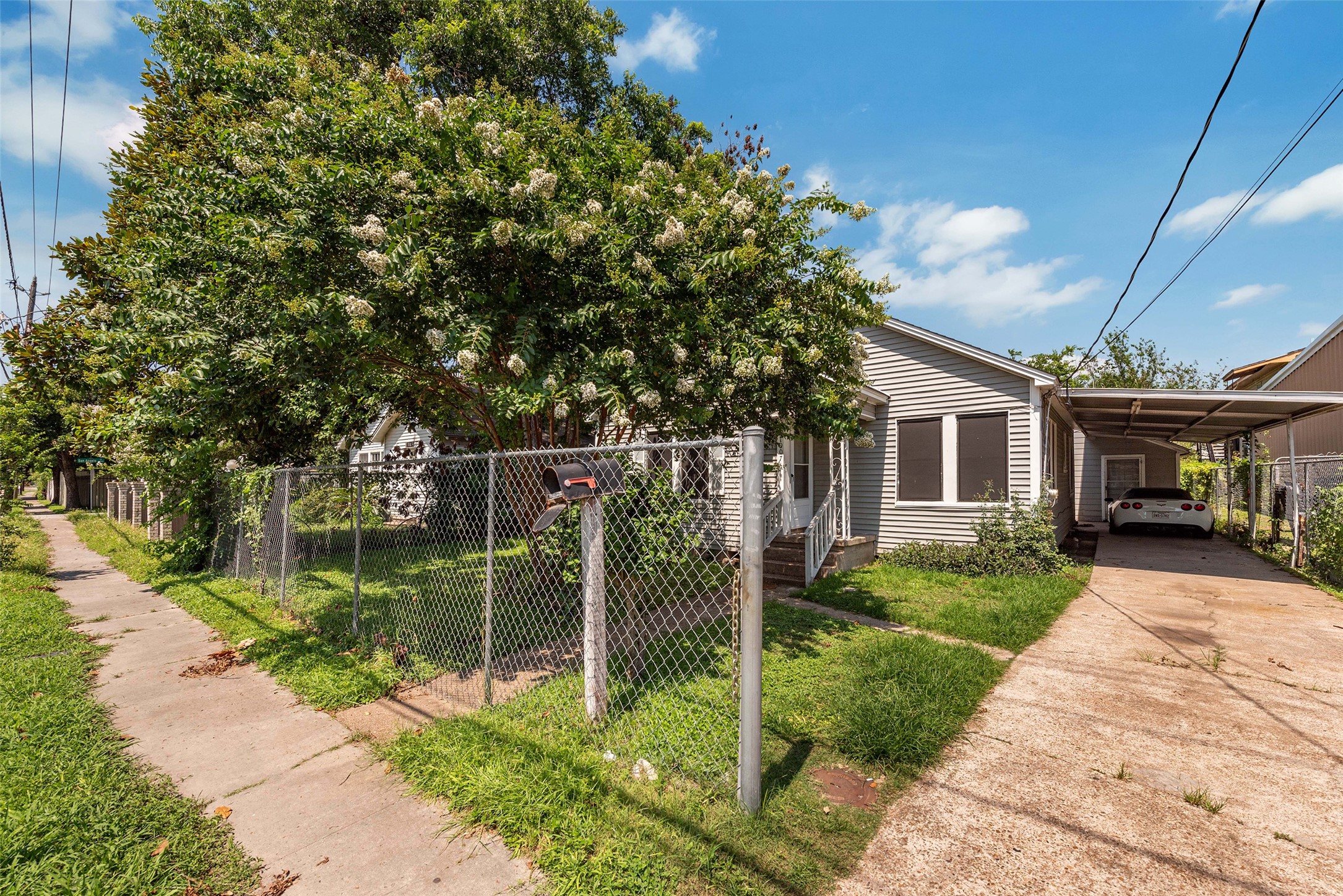 1007 Lathrop Street Houston TX 77020