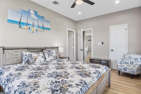 1103 Mabry Street Gilchrist TX 77617
