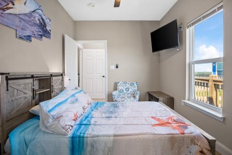 1103 Mabry Street Gilchrist TX 77617