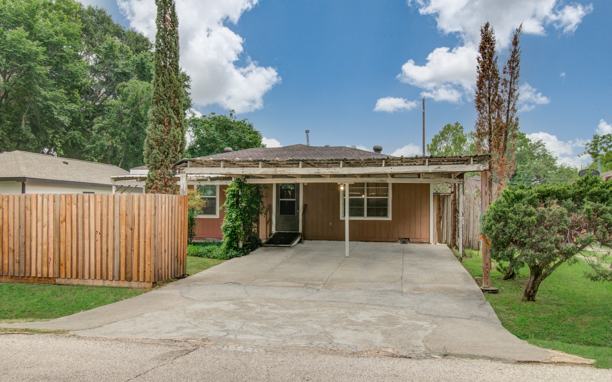 10131 Tangiers Road Houston TX 77041