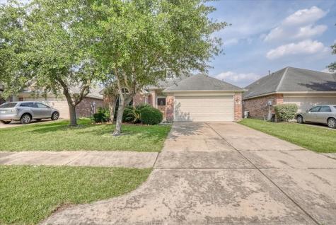 7015 Desert Bluff Lane Richmond TX 77407
