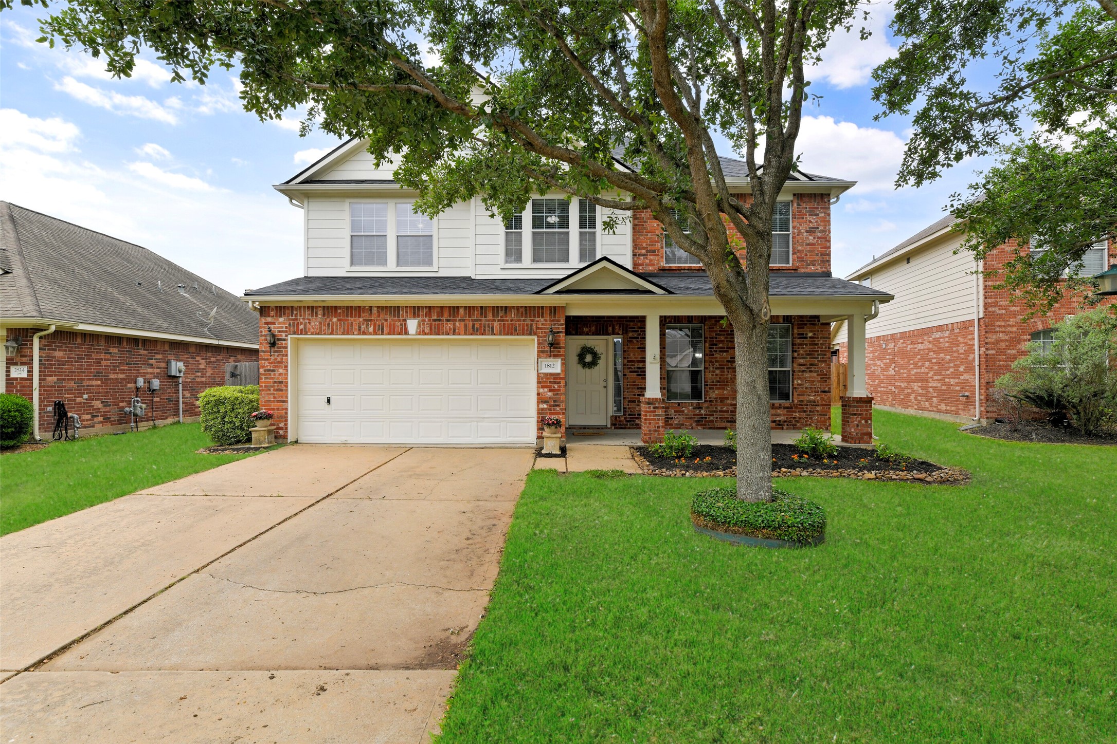1812 High Falls Lane Pearland TX 77581