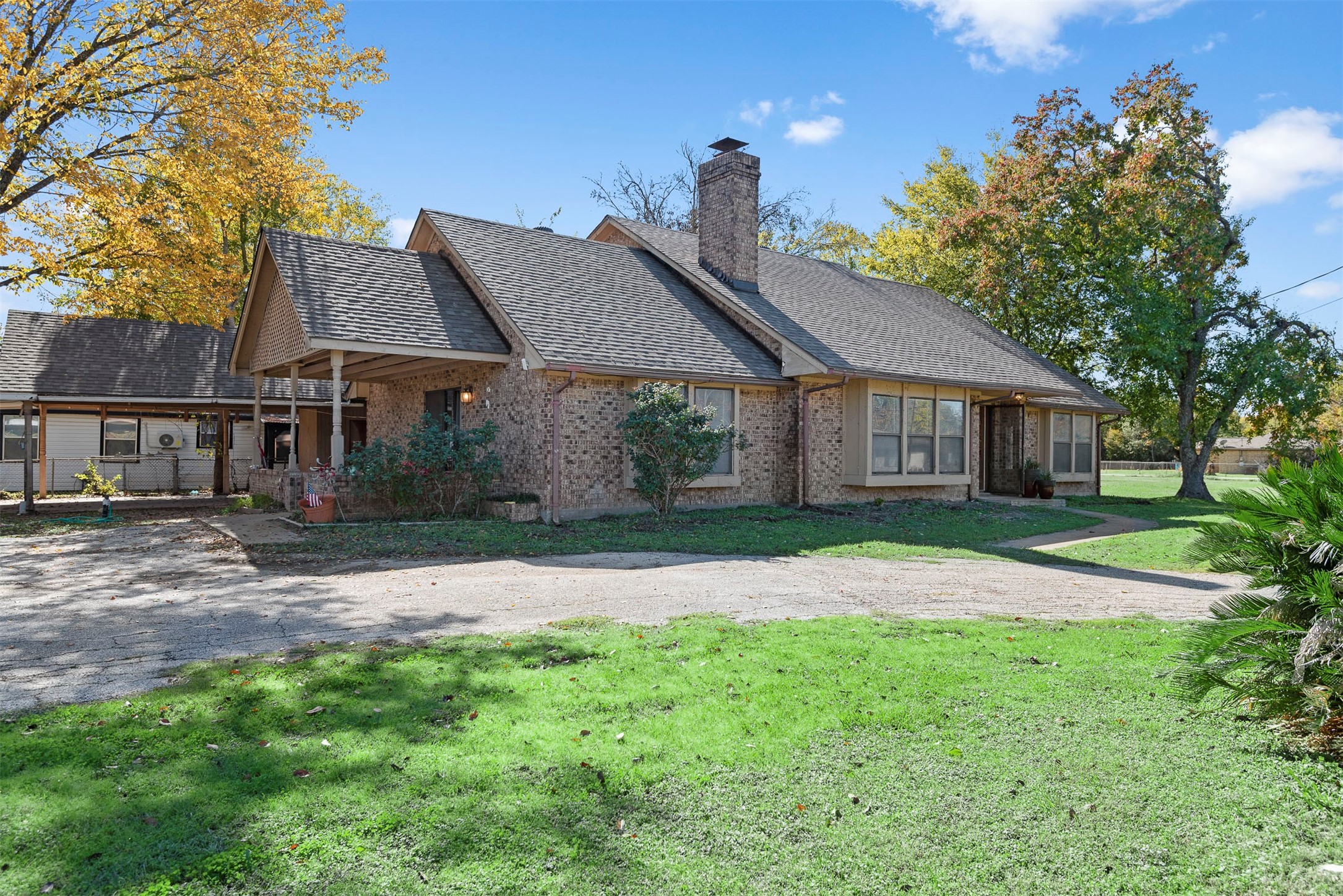 1201 W Washington Avenue Navasota TX 77868