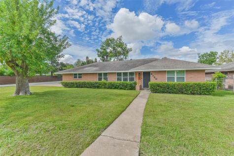8750 Sonneville Drive Houston TX 77080