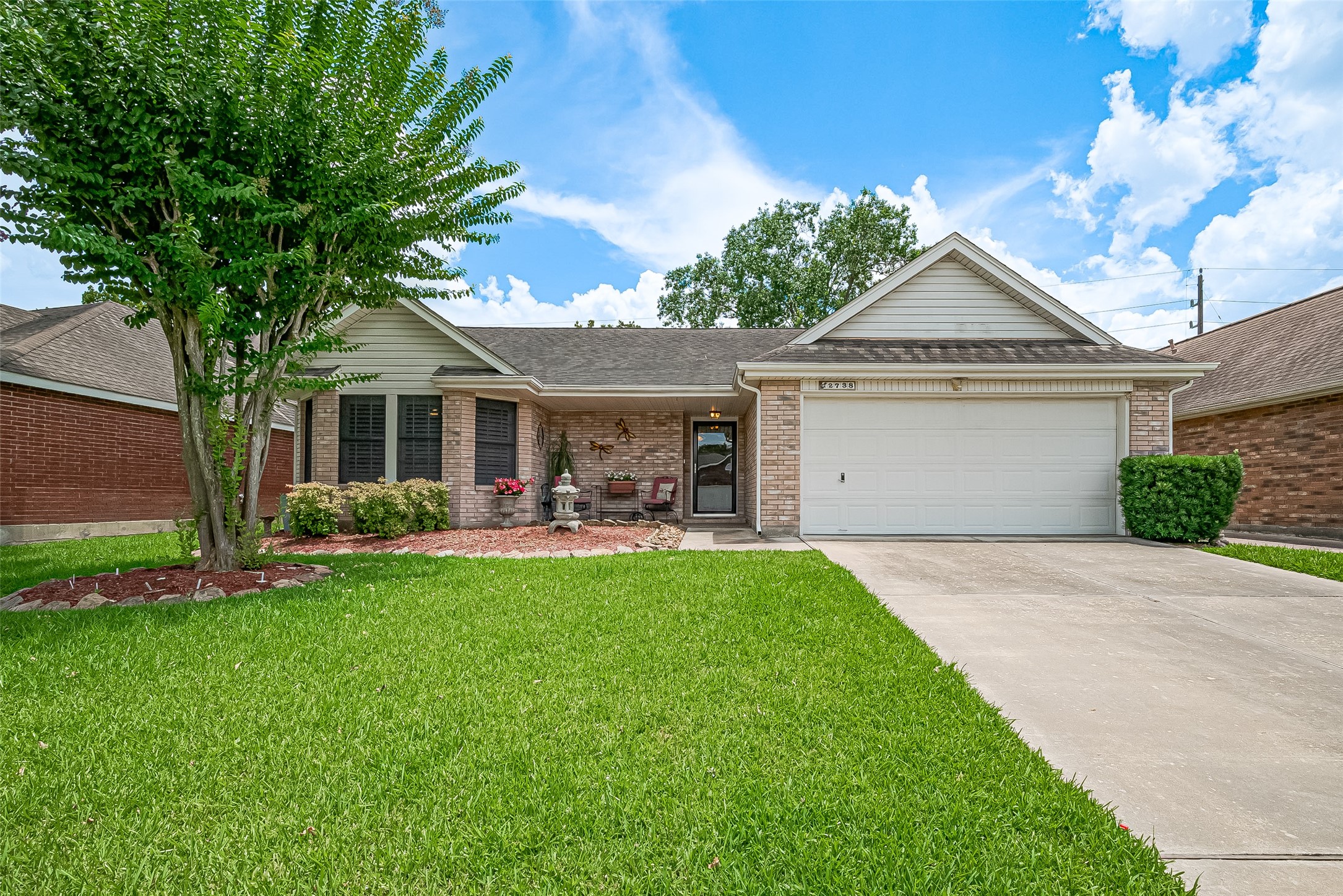 2738 N Larkspur Circle Pearland TX 77584
