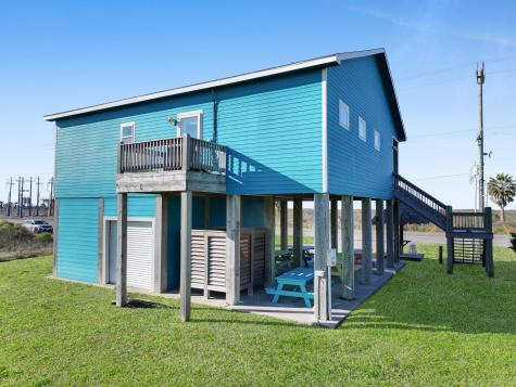 2570 Highway 87 Crystal Beach TX 77650