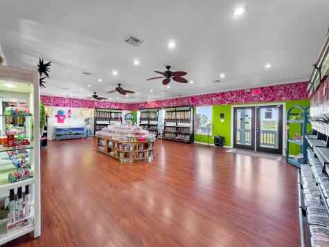 2570 Highway 87 Crystal Beach TX 77650