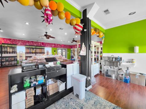 2570 Highway 87 Crystal Beach TX 77650