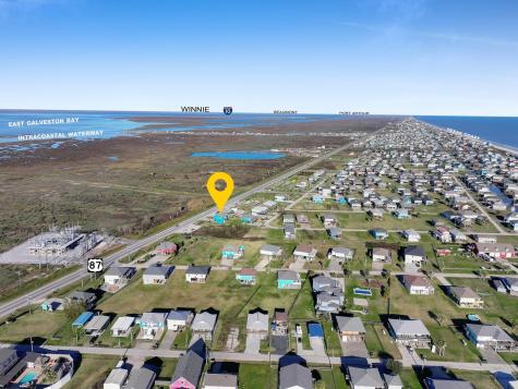 2570 Highway 87 Crystal Beach TX 77650