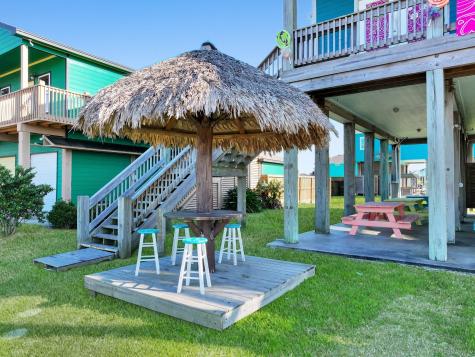 2570 Highway 87 Crystal Beach TX 77650