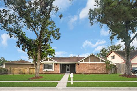 111 White Cedar Street Houston TX 77015