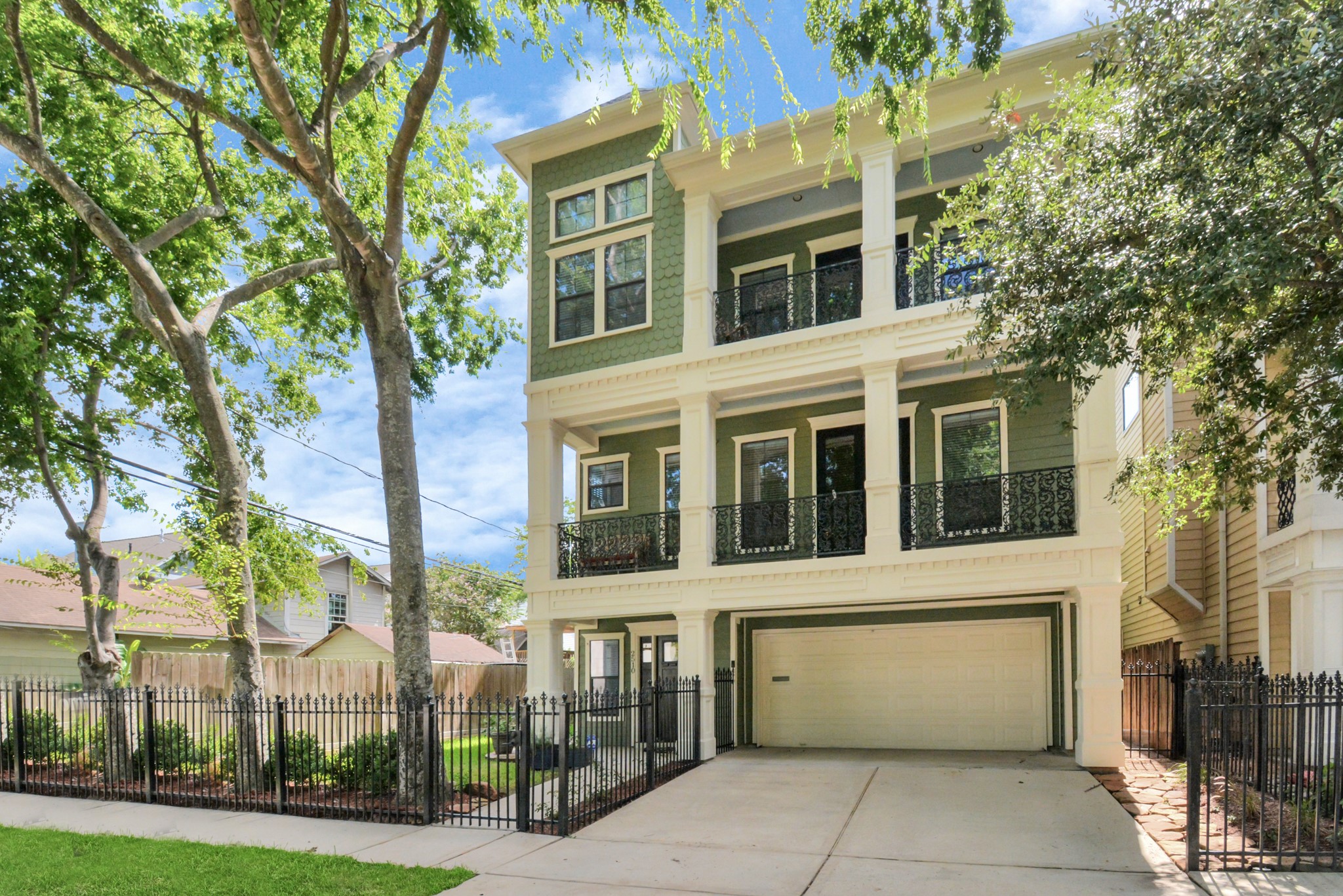 2510 Lawrence Street Houston TX 77008