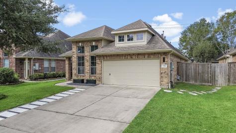 2414 Alamanni Drive Pearland TX 77581