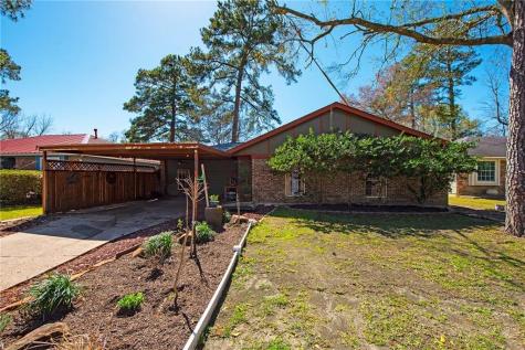 1402 S 5th Street Conroe TX 77301