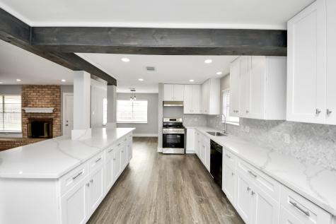 15423 Ridingwood Drive Houston TX 77489