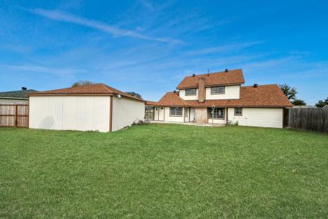 15423 Ridingwood Drive Houston TX 77489