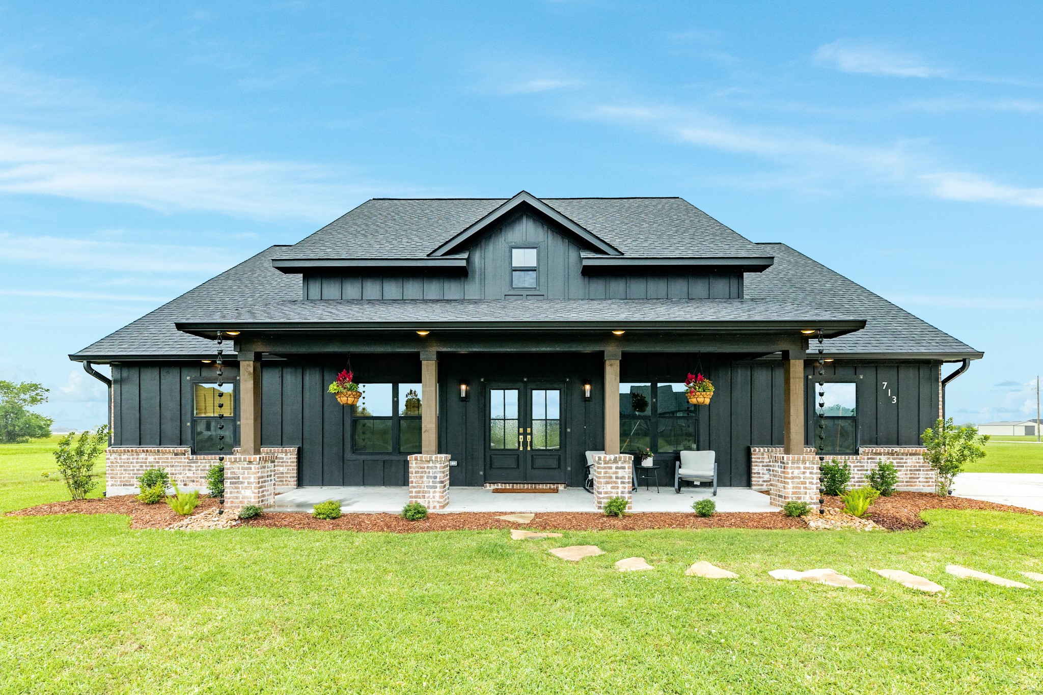 713 Longhorn Trail Angleton TX 77515