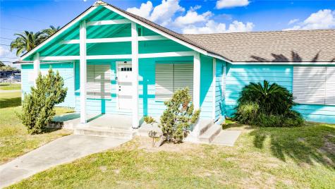312 W Jefferson Avenue Port O Connor TX 77982