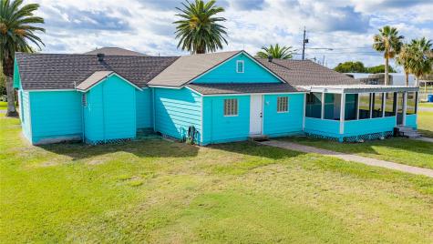 312 W Jefferson Avenue Port O Connor TX 77982