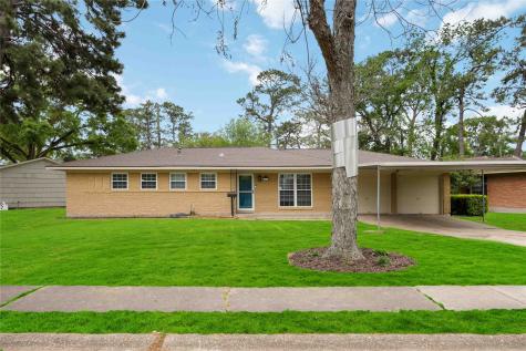 5013 De Lange Lane Houston TX 77092