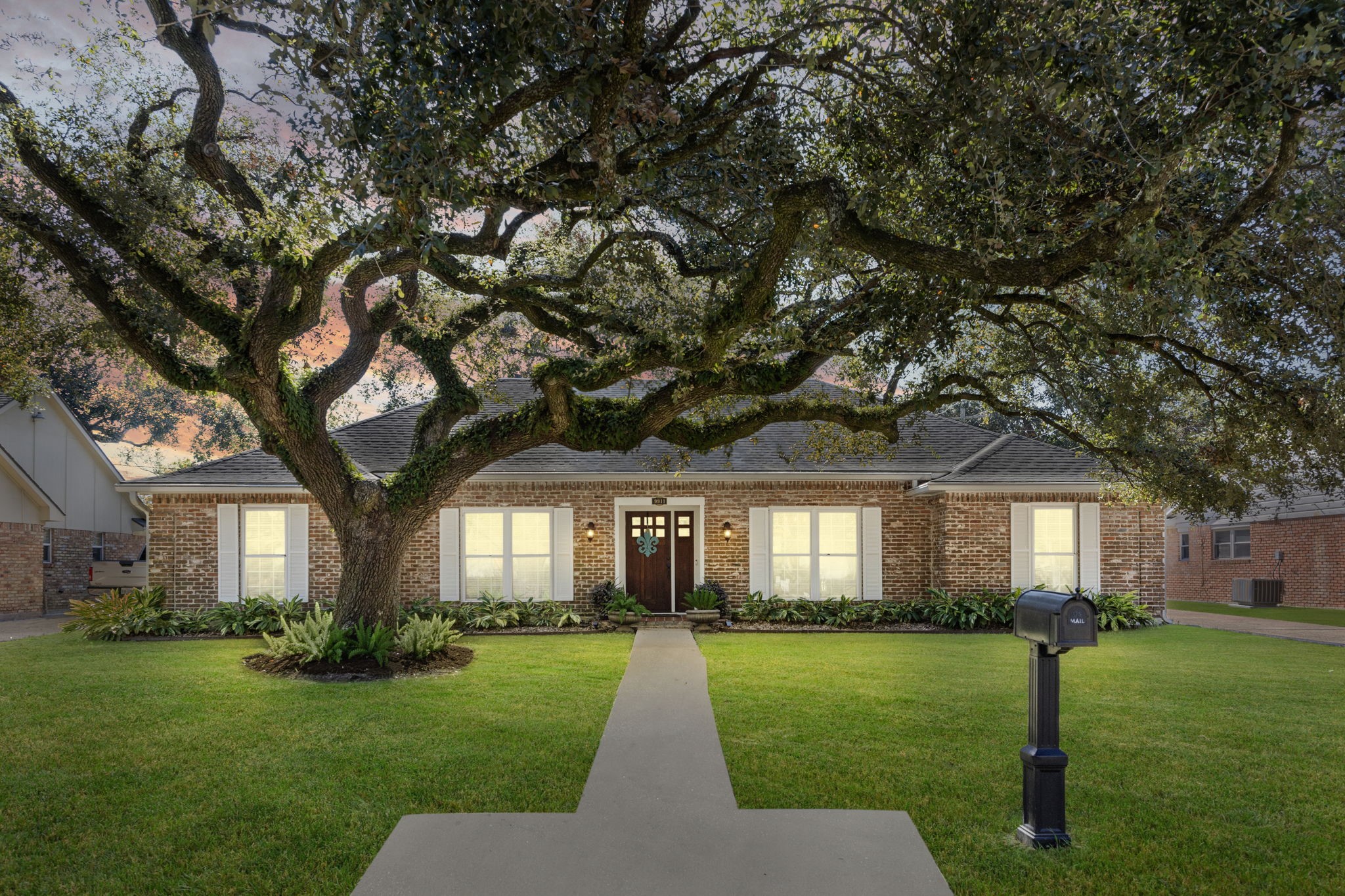 9911 Emnora Lane Houston TX 77080