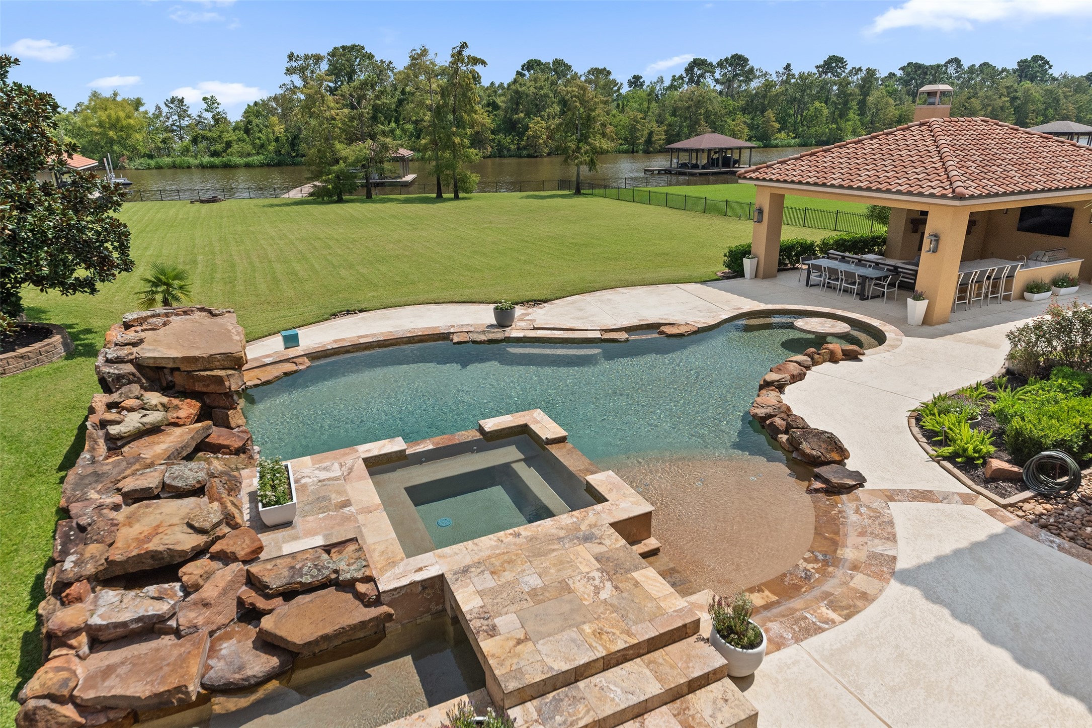 6211 S Royal Point Drive Kingwood TX 77345
