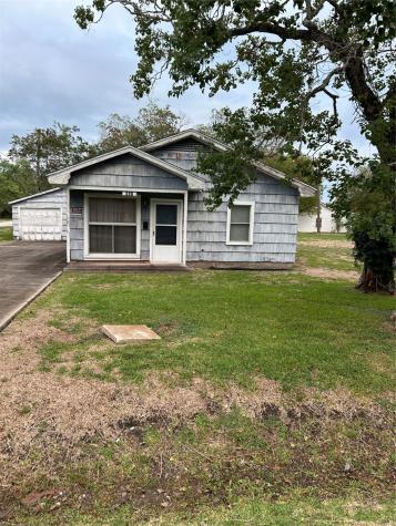 401 S 5th Street La Porte TX 77571