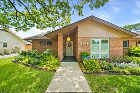 5819 Paisley Street Houston TX 77096