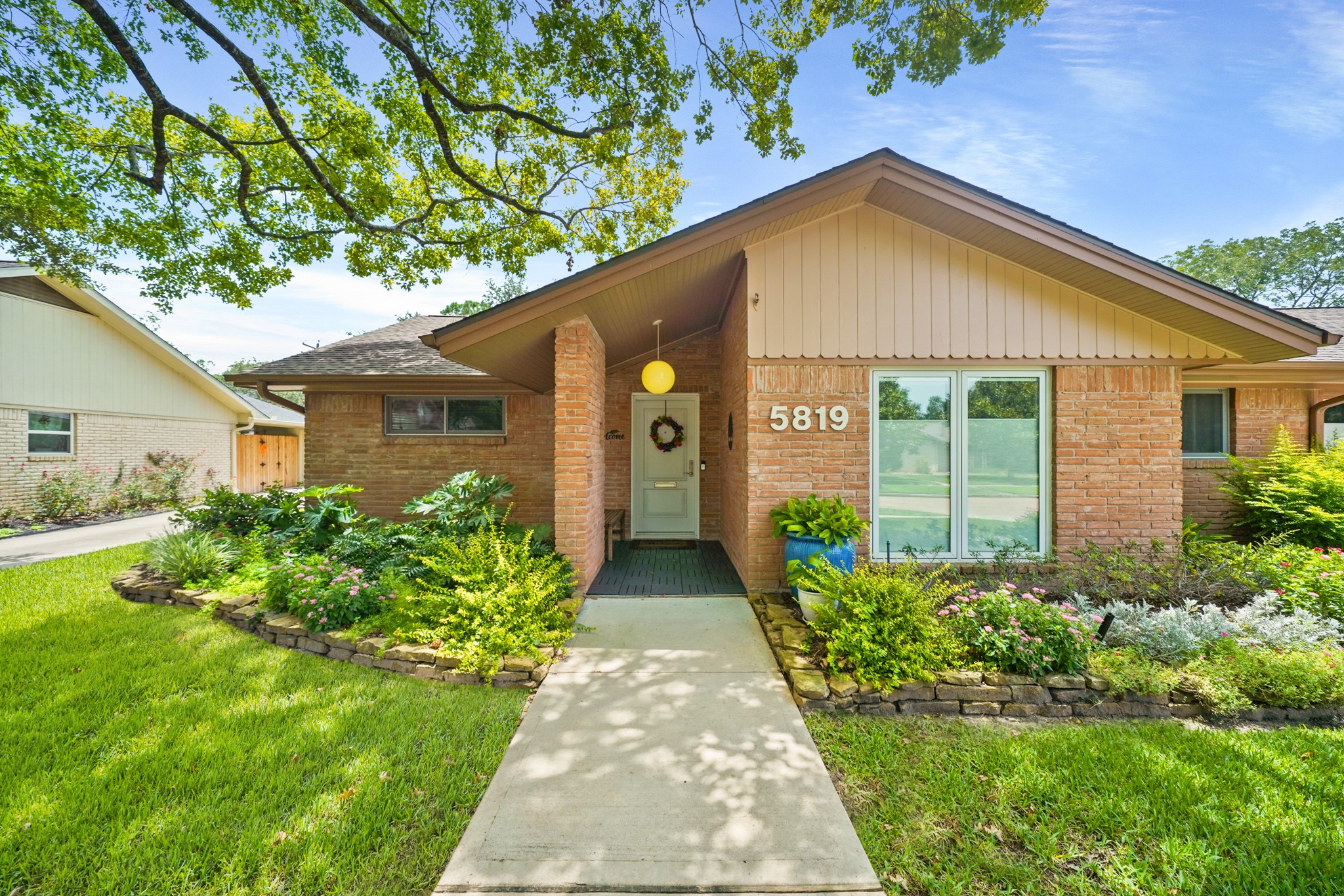 5819 Paisley Street Houston TX 77096