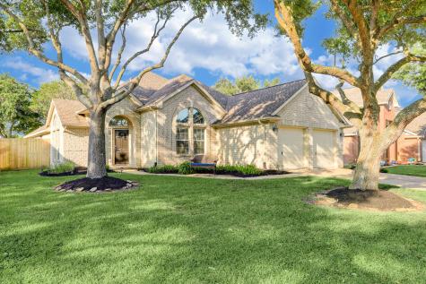 2132 Winding Springs Drive League City TX 77573