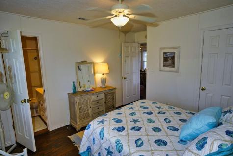 566 Private Road 674 Sargent TX 77414