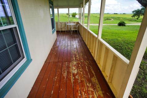 566 Private Road 674 Sargent TX 77414