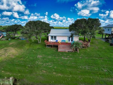 566 Private Road 674 Sargent TX 77414