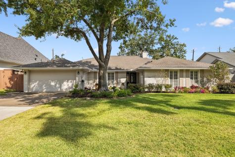 8806 Winningham Lane Houston TX 77055