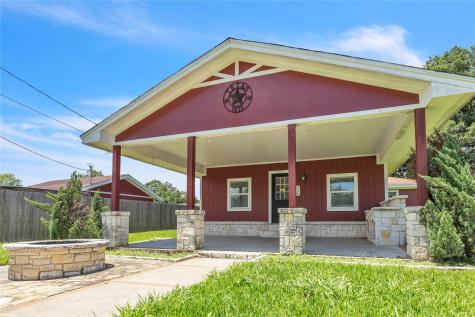 224 Freeman Street Winnie TX 77665