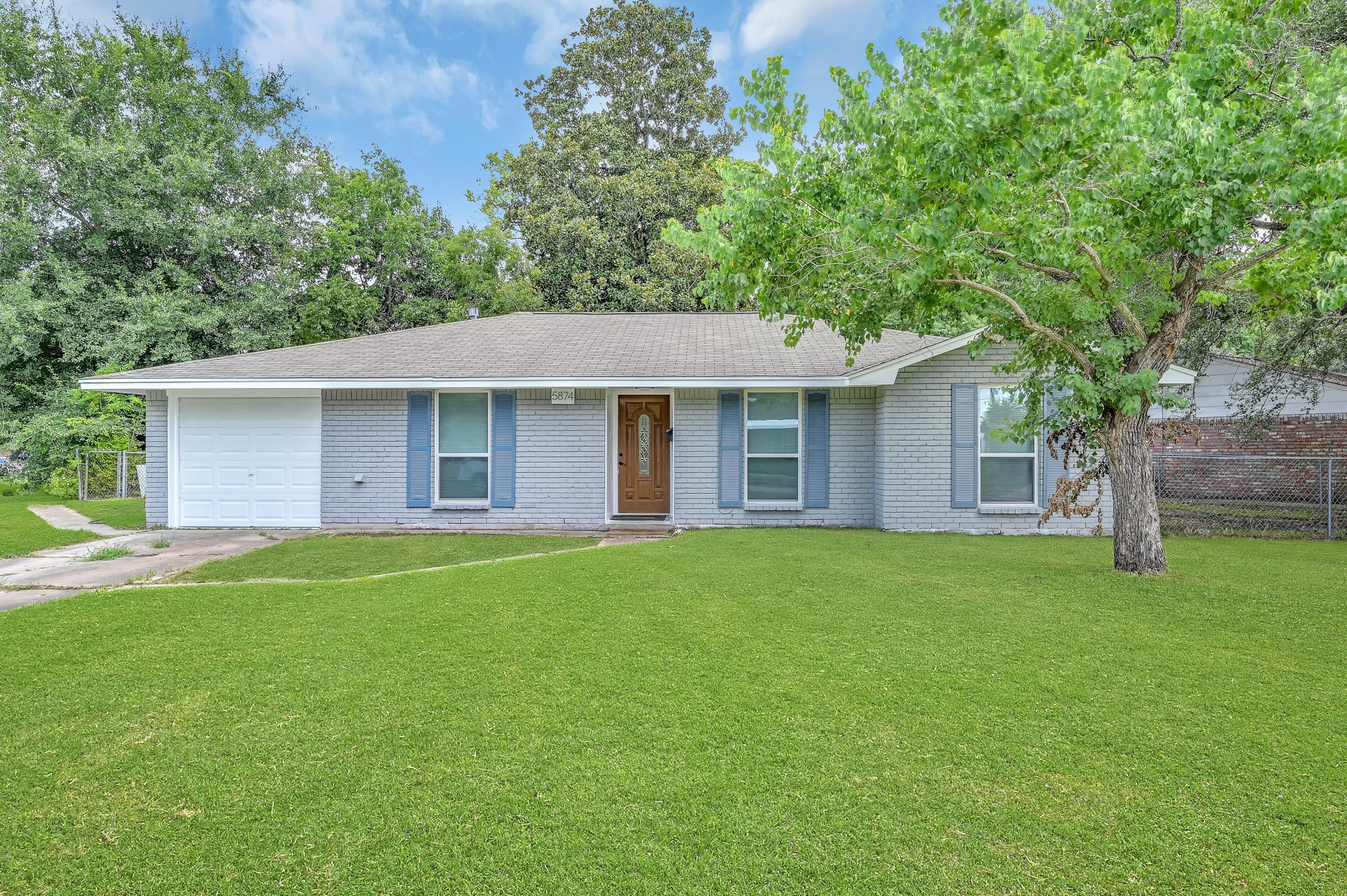 5874 Greencraig Drive Houston TX 77035
