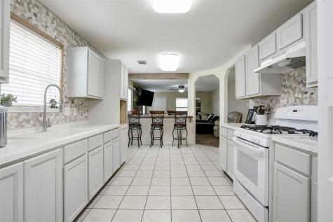 5503 Jefferson Street Pearland TX 77584