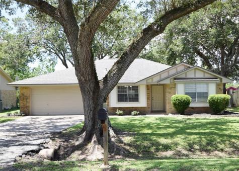 618 Marshall Street West Columbia TX 77486