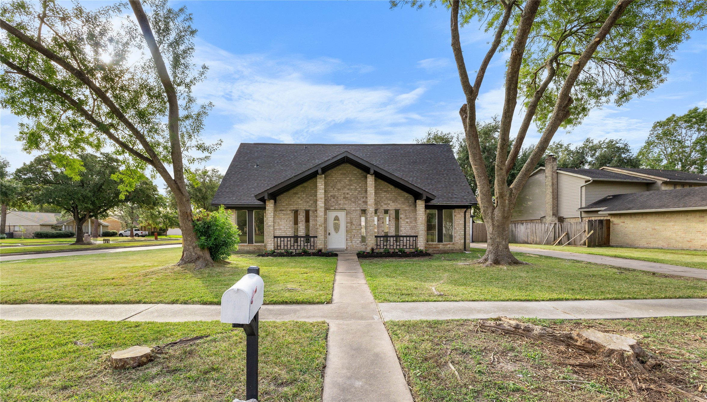 9834 Sagemoss Lane Houston TX 77089