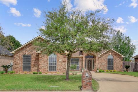 402 Sam Houston Drive El Campo TX 77437