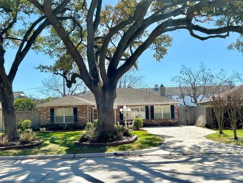 4523 Mimosa Drive Bellaire TX 77401