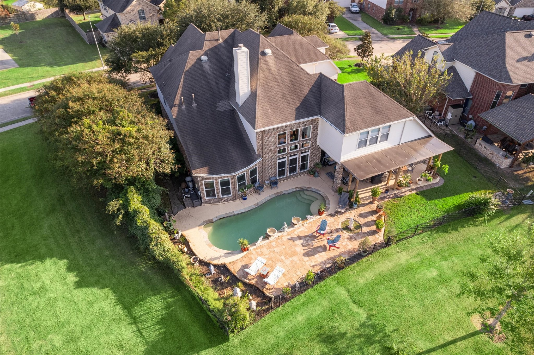 2102 Tall Timbers Lane Pearland TX 77581