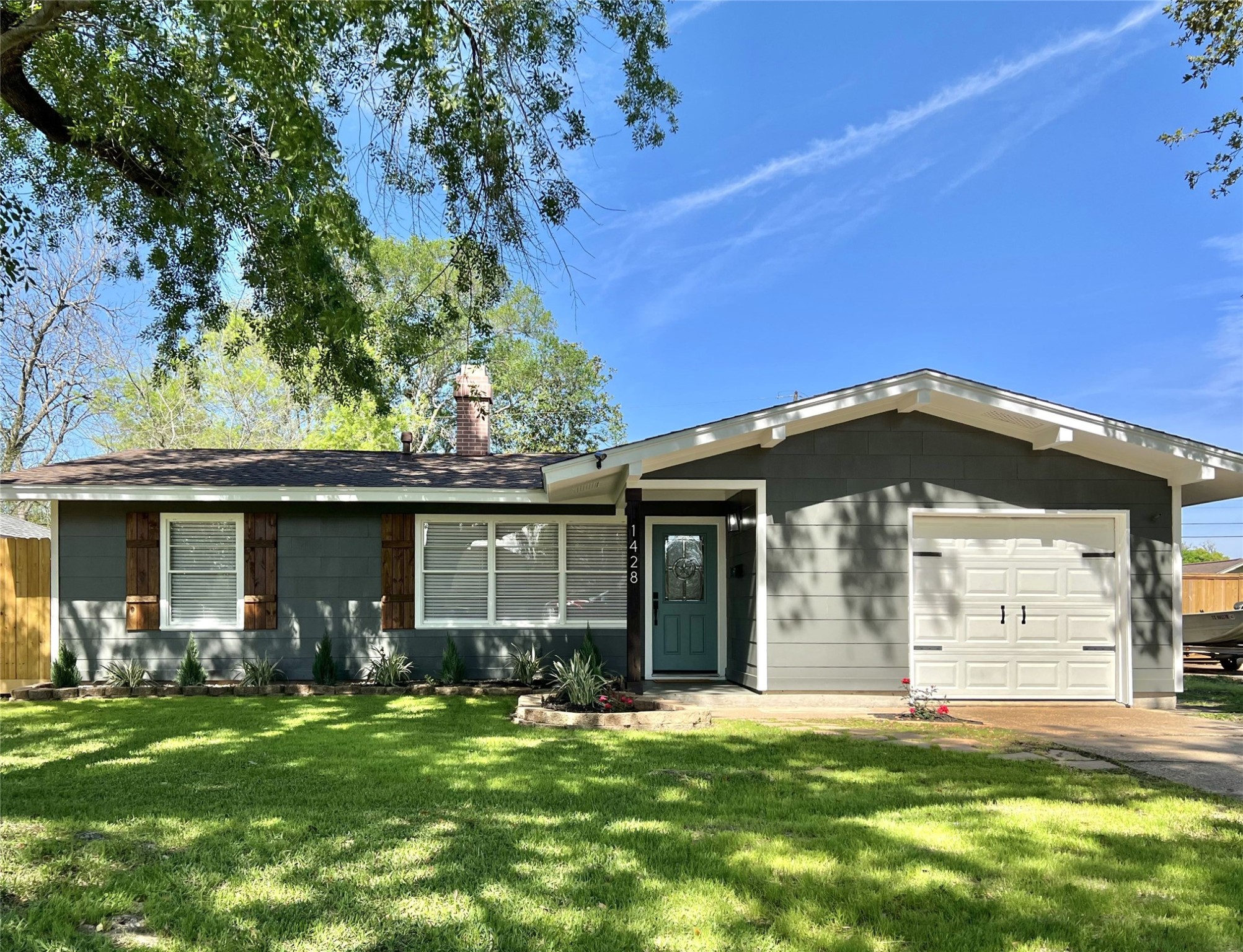 1428 Avenue F Nederland TX 77627