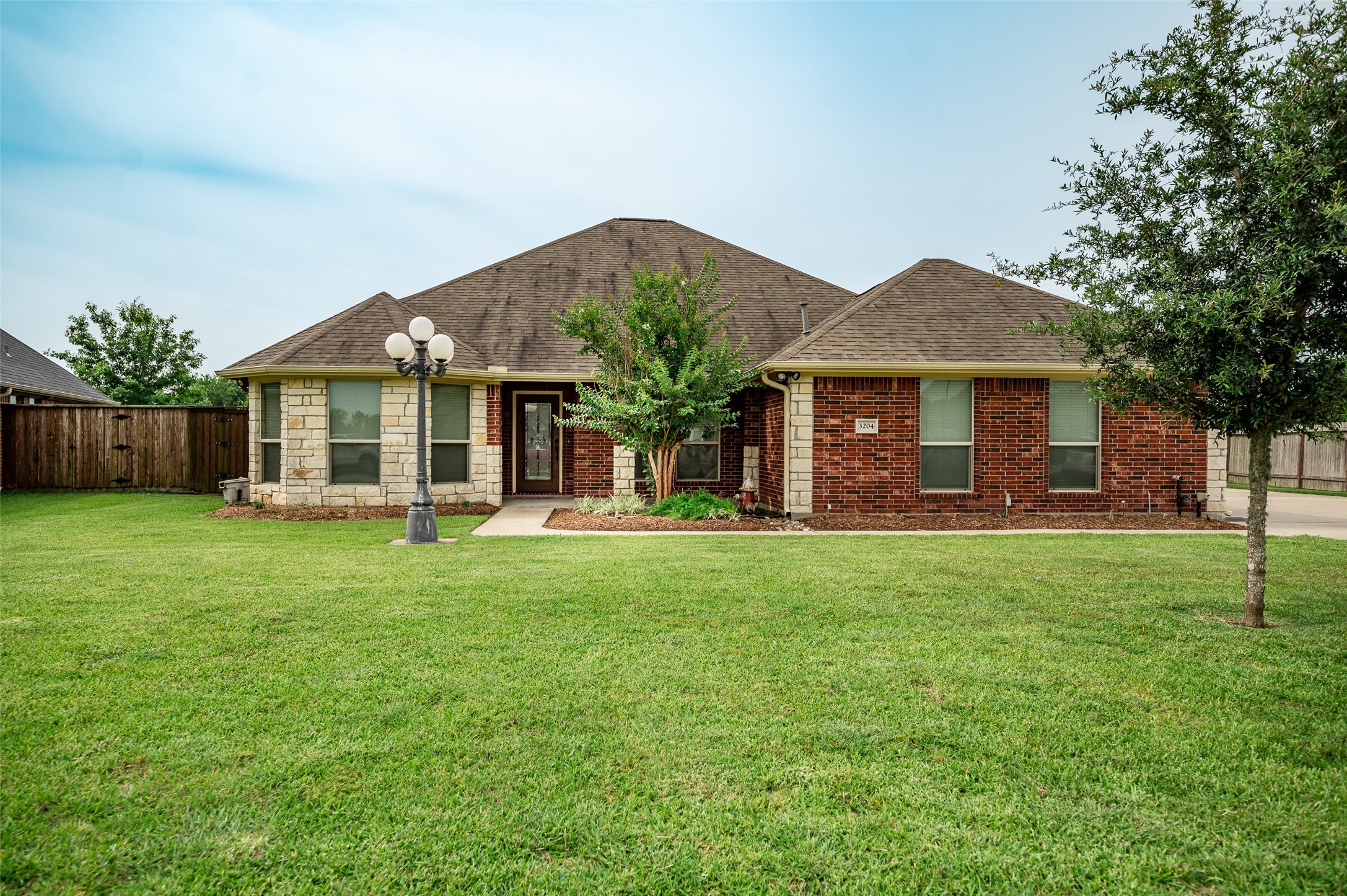 3204 El Camino Street Bay City TX 77414