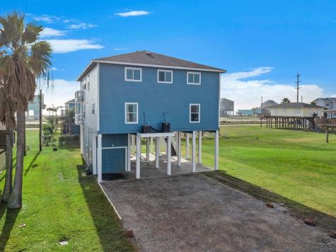 22901 Buena Street Galveston TX 77554