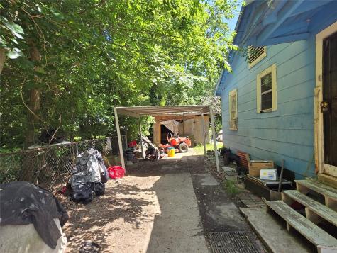 1985 Prairie Street Beaumont TX 77701