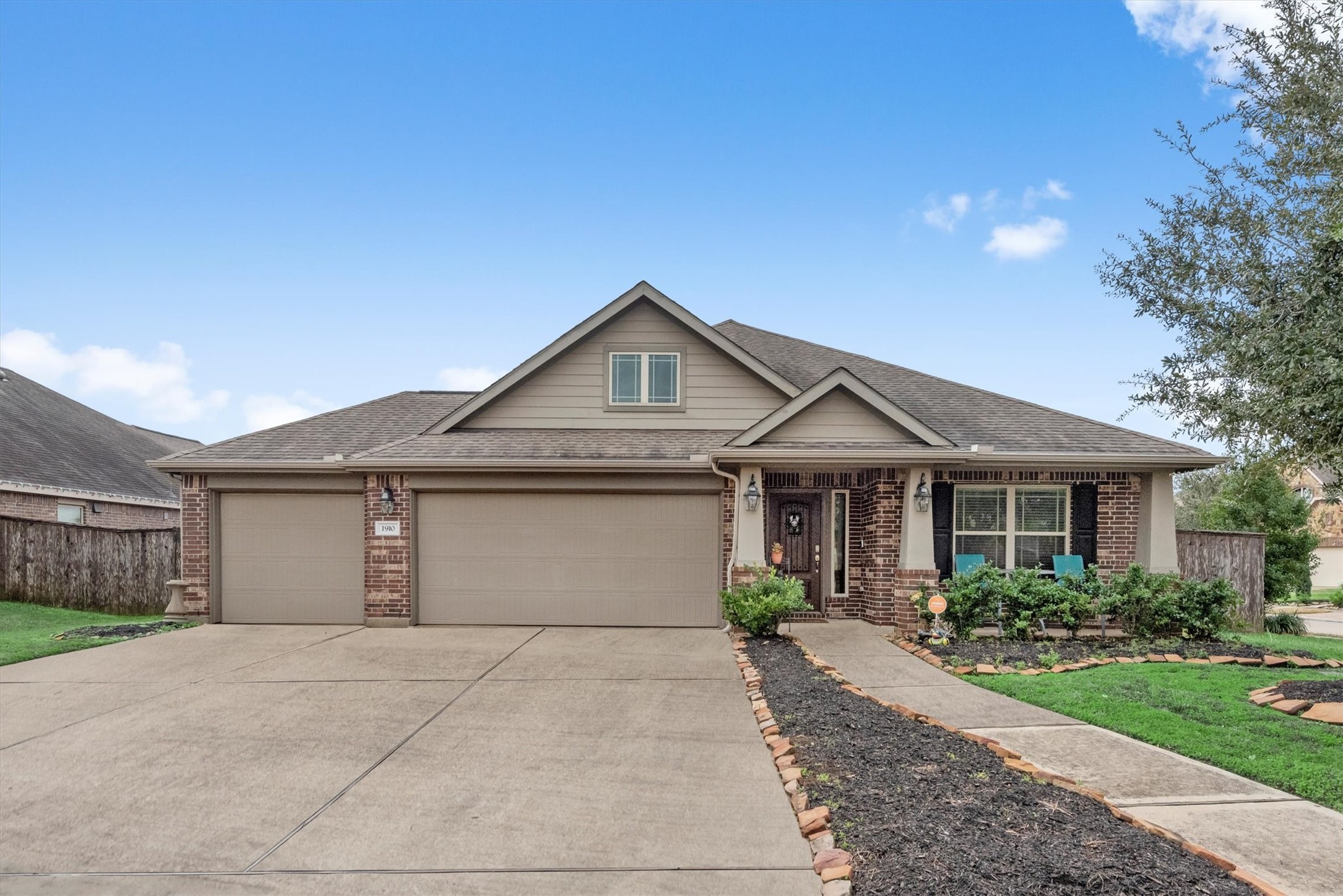 1910 Copper Knoll Court Houston TX 77089